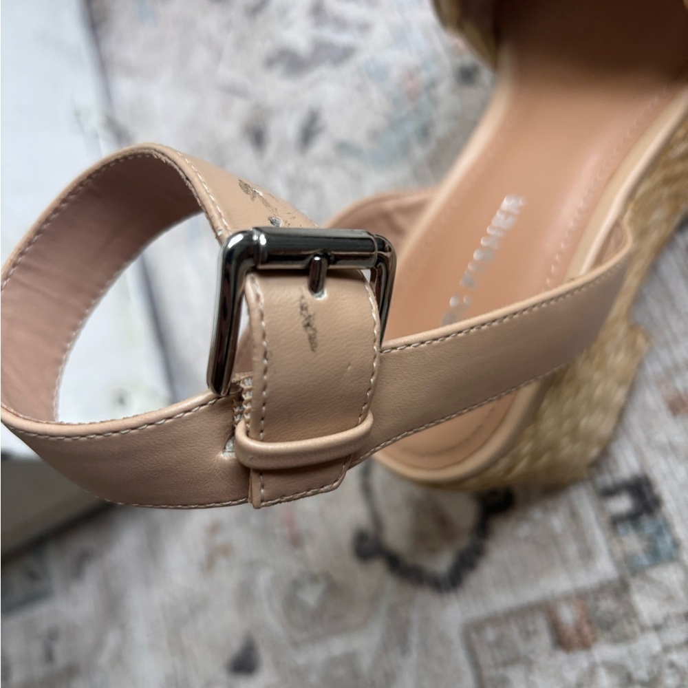 NWT Marc Fisher Platform Raffia Sandals Size 6 - Picture 5 of 6